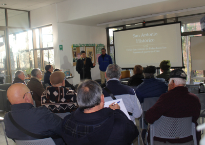 Biblioteca Pública Vicente Huidobro pone en valor el patrimonio local con charla sobre los orígenes de San Antonio