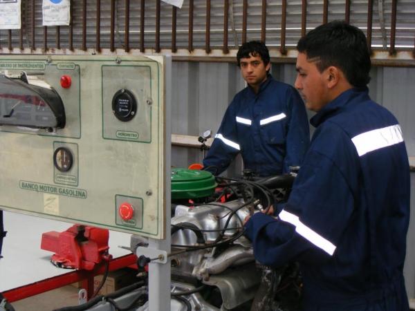 Especialidades con futuro laboral para estudiantes de la Provincia