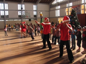 Municipio de San Antonio realizó fiesta de navidad gratuita para los niños de la comuna