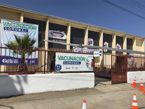 Centro de Vacunación del Liceo Juan Dante Parraguez suspende atenciones por ser el establecimiento sede de votación