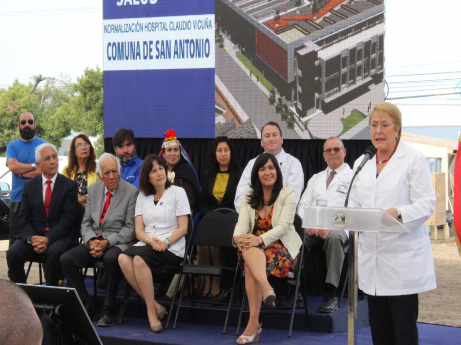 Presidenta Bachelet anuncia que el Puerto a Gran Escala se construirá en San Antonio