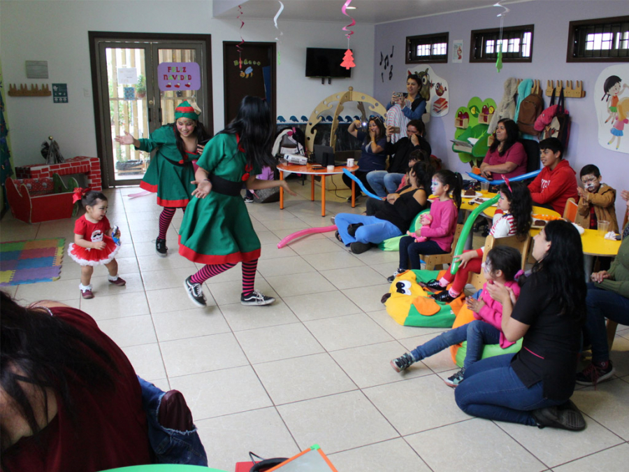 Sala de Juegos Mi Rincón Mágico celebró navidad con infantes