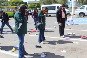 Con potente intervención comunitaria se conmemora hito de prevención sexual infantil en el frontis municipal