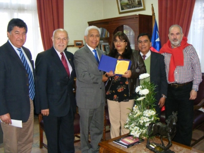 Profesora Magaly Ríos es destacada entre los 100 grandes profesores para Chile