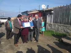 Vecinos de calle Oviedo de Cerro Alegre felices con futura pavimentación