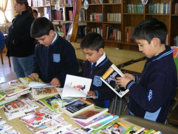 Fundación Educando entrega un aporte de más de 2.000 libros a escuelas municipales