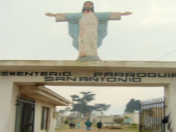 Lunes 01 Fijan circuitos Vehículares en área Cementerio  Parroquial