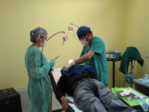 Cerca de 640 sanantoninos al año se realizan operaciones quirúrgicas menores en CESFAM Diputado Manuel Bustos Huerta de Bellavista