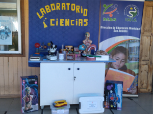 DAEM San Antonio hizo entrega de laboratorios móviles a 11 establecimientos educacionales municipales de la comuna