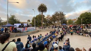 San Antonio disfruta de una tarde de rock nacional en la Plaza de Llolleo