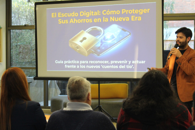 Municipalidad de San Antonio promueve la ciberseguridad con charla sobre prevención de estafas digitales