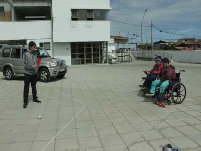 Invitan a discapacitados de San Antonio a participar en taller deportivo  de bochas