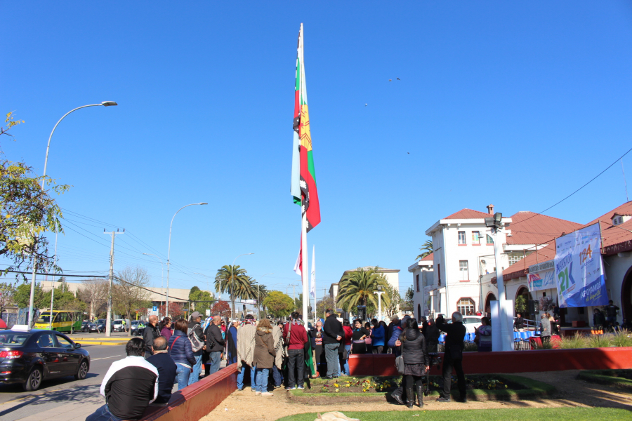 Municipio sanantonino iza bandera mapuche por quinto año consecutivo
