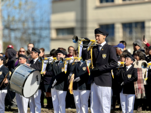 Comunidad escolar de San Antonio realizó desfile urbano en honor a las Glorias Navales