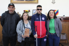 Alcaldesa se reúne con el deportista paralímpico sanantonino Fabián Ponce