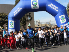 Con corrida escolar llaman a sanantoninos a participar del CENSO 2017