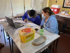 Puntos de vacunaci&oacute;n contin&uacute;an abiertos a la comunidad en San Antonio