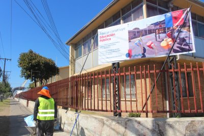 Avanza obra de conservación en el Liceo Juan Dante Parraguez de San Antonio